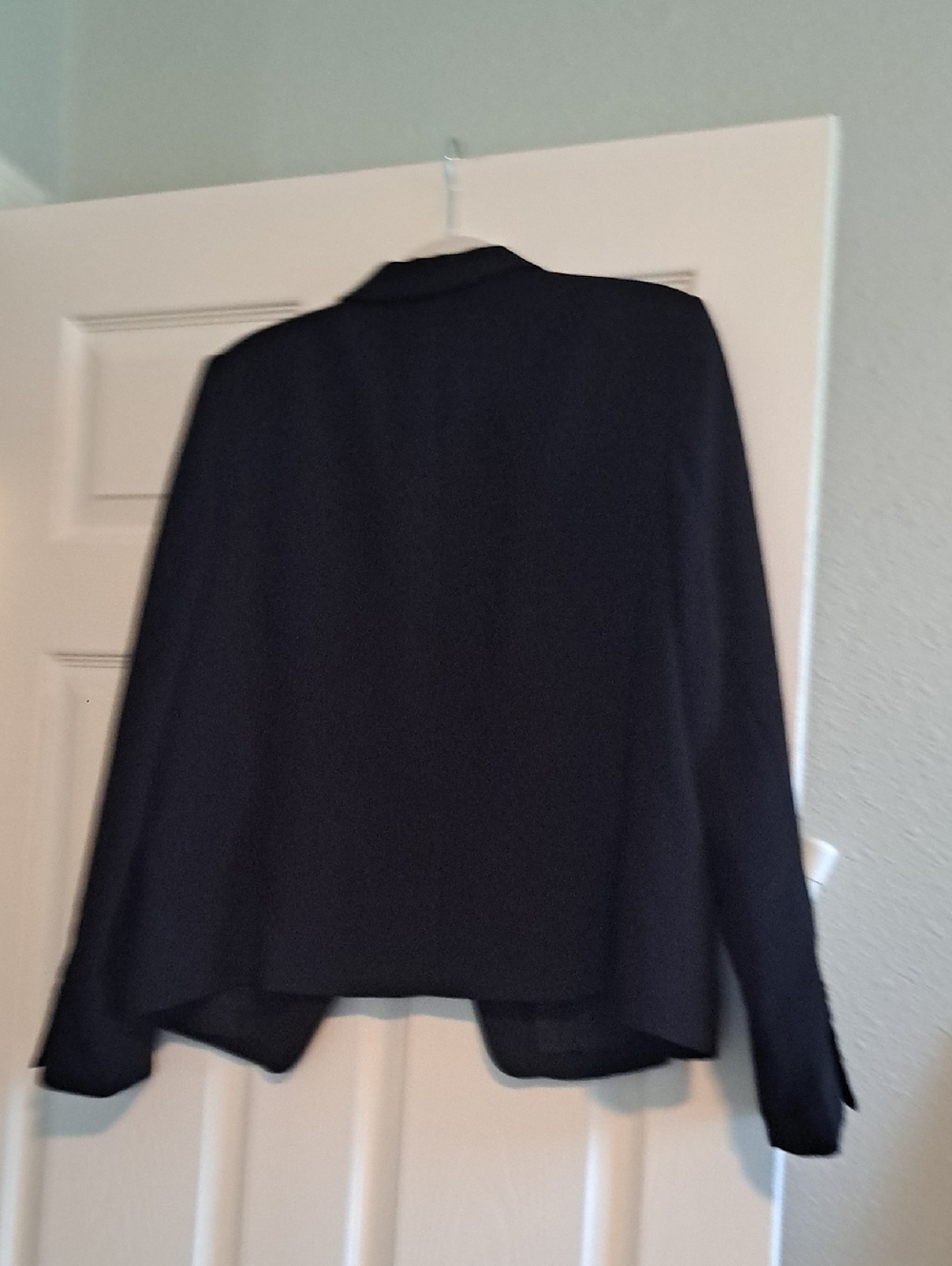 Blazer - Picture 6 of 6
